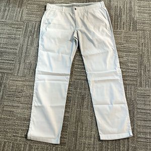 Under Armour Gray Gingham Golf Pants Size 42/36.
